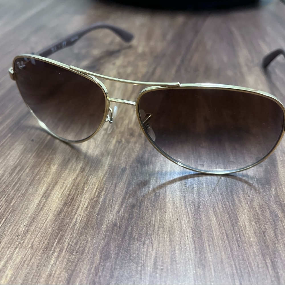 Womens Rayban Aviator Sunglasses like new
